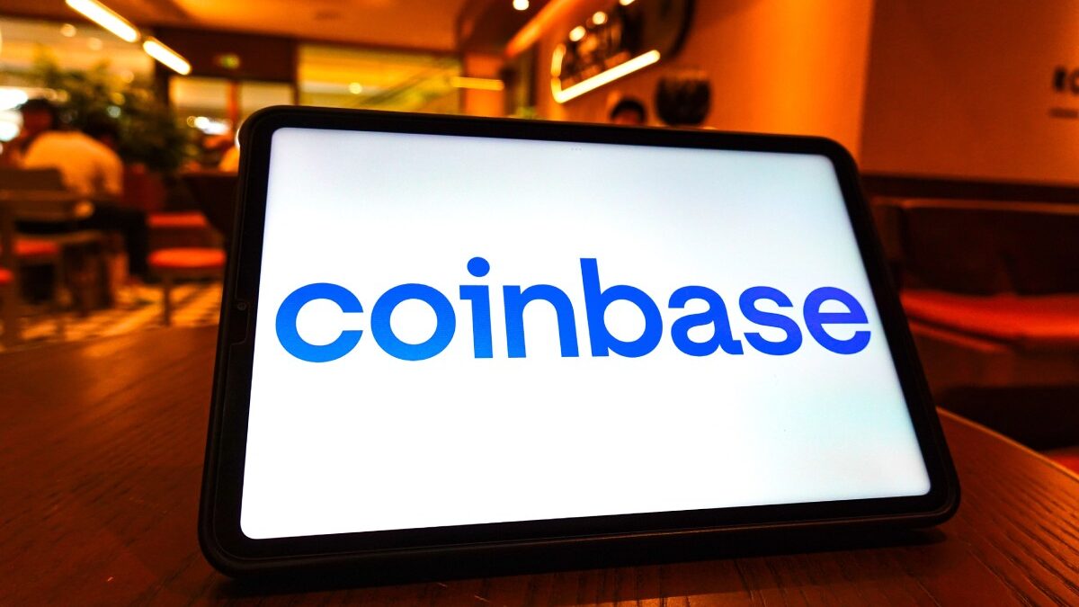 Coinbase: Smart Money Flows To Crypto Sectors